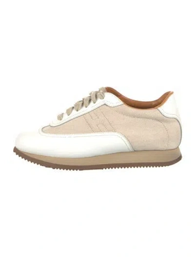 Pre-owned Hermes Quick Sneakers In Neutrals/white