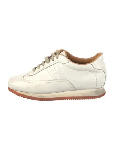 Pre-owned Hermes Quick Sneakers In White