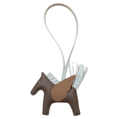 Pre-owned Hermes Hermès Rodeo Pegase Leather Bag Charm Horse Etoupe Biscuit Pm In Brown