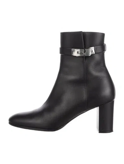 Pre-owned Hermes Saint Germain Leather Boots In Black