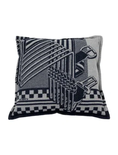 Pre-owned Hermes Sangles En Zig Zag Pillow In Blue/grey