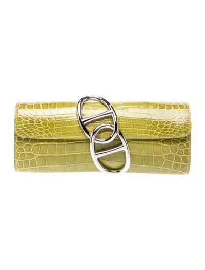 Pre-owned Hermes Shiny Niloticus Crocodile Egee Clutch In Green