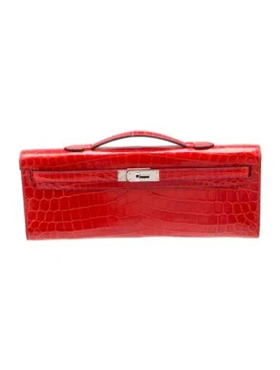 Pre-owned Hermes Shiny Niloticus Crocodile Kelly Cut Clutch In Red