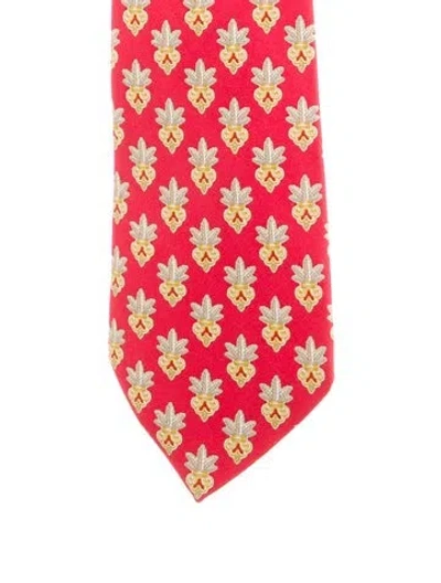 Pre-owned Hermes Silk Pattern Tie In Red