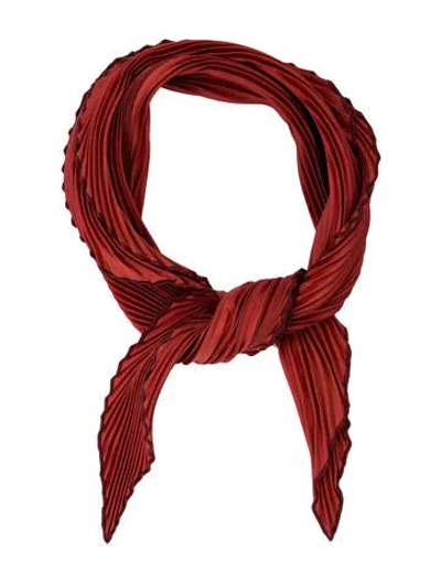 Pre-owned Hermes Silk Plissé Scarf In Red