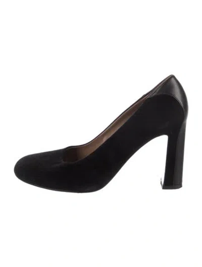 Pre-owned Hermes Suede Pumps In Black