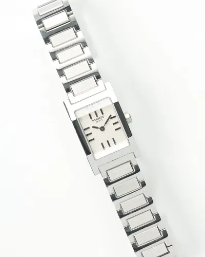 Pre-owned Hermes Hermès Tandem 19mm Ref Ta1.210 Watch In Silver