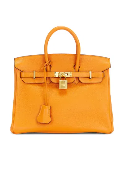 Pre-owned Hermes Togo Birkin 25 Handbag In Orange