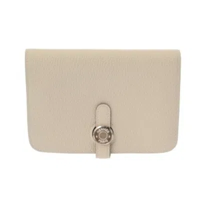 Pre-owned Hermes Togo Leather Wallet (bi-fold) ()