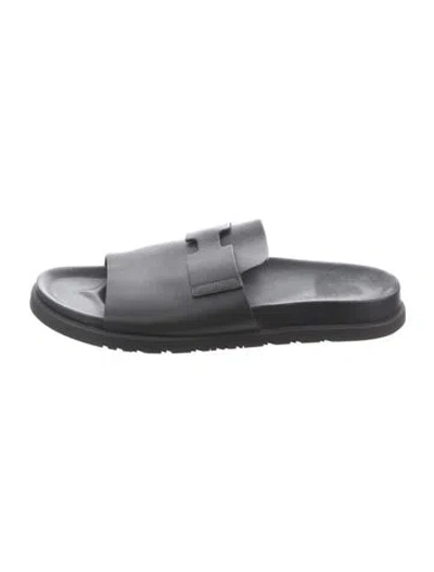 Pre-owned Hermes Vigo Leather Slides In Black