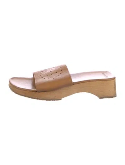 Pre-owned Hermes Vintage Evelyn Slides In Neutral