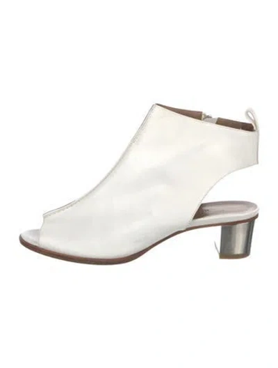 Pre-owned Hermes Vintage Leather Slides In White