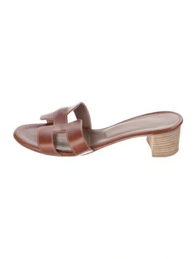 Pre-owned Hermes Vintage Oasis Slides In Brown