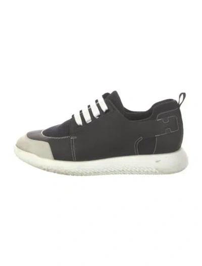 Pre-owned Hermes Vitesse Sneakers In Black