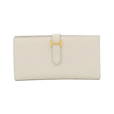 Pre-owned Hermes White Chevre Leather Long Wallet (bi-fold) ()