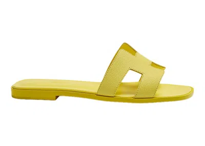 Pre-owned Hermes Women's  Oran Sandal Epsom Calfskin Leather Sneakers In Jaune Curcuma