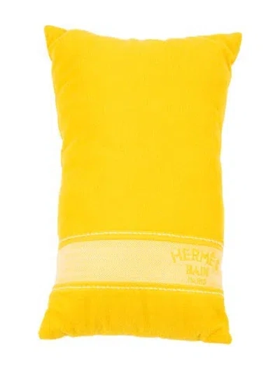 Pre-owned Hermes Yachting Uni Beach Pillow In Yellow
