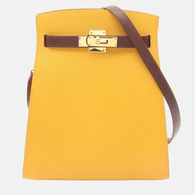 Pre-owned Hermes Yellow Courchevel Kelly Sports Mm