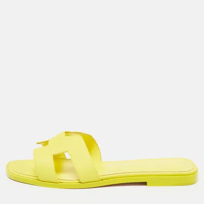 Pre-owned Hermes Yellow Leather Oran Flat Slides Size 37.5