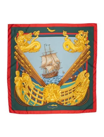 Pre-owned Hermes Zephyr Silk Scarf In Green