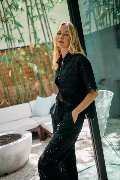 Hermoza Dana Button Down Short Sleeve Shirt In Black