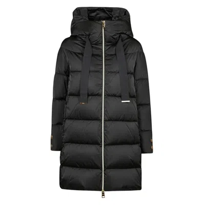 Herno A-shape Satin-finish Coat With Hood In Black