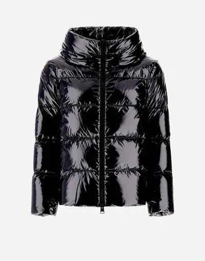 Herno Glossy Hooded Down Coat With Quilted Design In Black