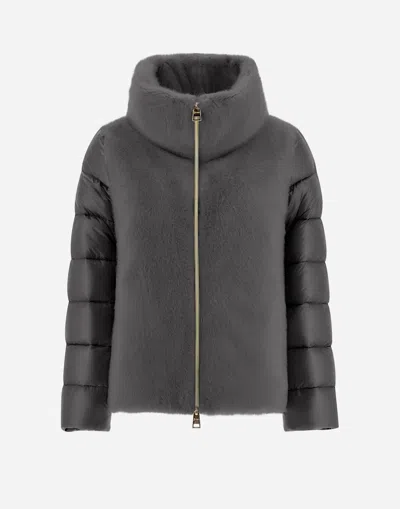 Herno Cape In Nylon Ultralight And New Lady Faux Fur In Grau