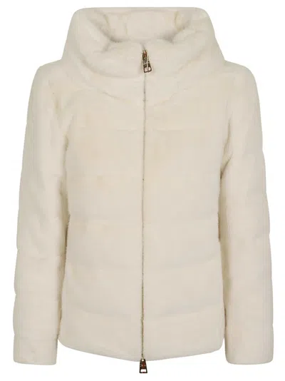 Herno Cropped Quilted Down Coat In Neutral