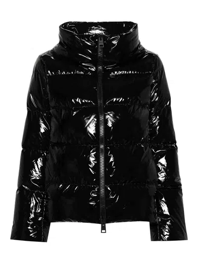 Herno Glossy Hooded Down Coat With Quilted Design In Black