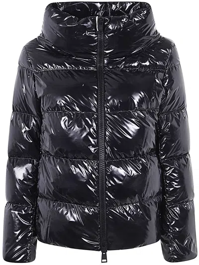 Herno Gloss Down Jacket Cape In Black