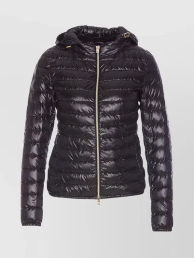 HERNO LIGHT DOWN JACKET HOOD DETAIL