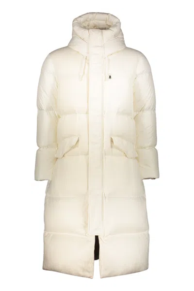 HERNO LONG WHITE DOWN JACKET, ELEGANT AND WARM.