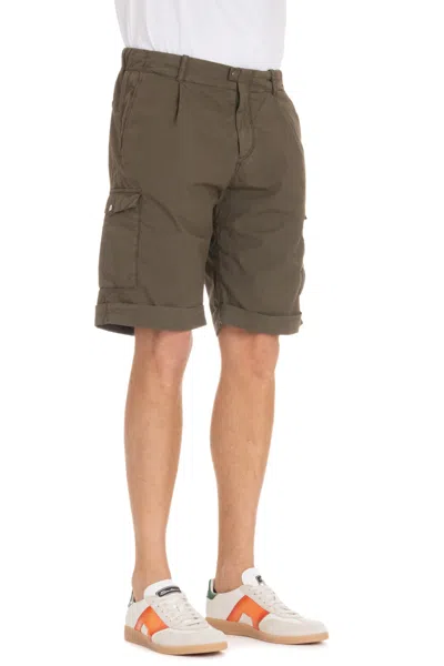 Herno Men's Stylish Mini Shorts In Green