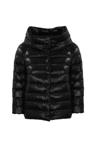 Herno Nylon Cape In Black