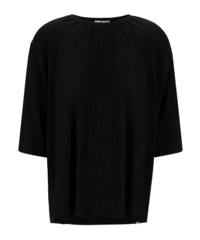 Herno Pleated Short-sleeve T-shirt In Black