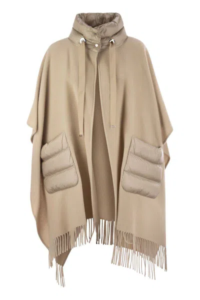 Herno Ultralight Cozy Poncho For Women In Beige