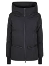 Herno Puffer Jacket With Structured Collar And Zipper Closure In Black