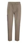 Herno Men Pure Cotton Resort Cargo Trousers In Brown