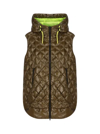 Herno Quilted Sleeveless Hooded Coat In Multi