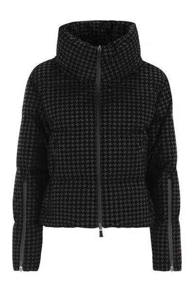 Herno Short Pied De Poule Down Jacket In Black