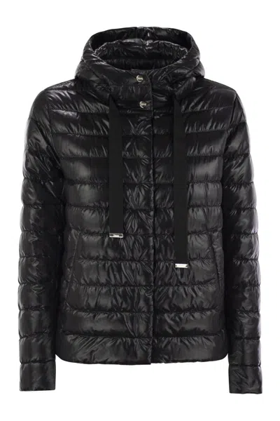 Herno Ultralight Nylon Down Jacket In Black
