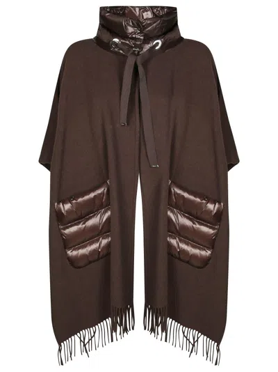 HERNO WARMY PONCHO WITH ULTRALIGHT DETAILS