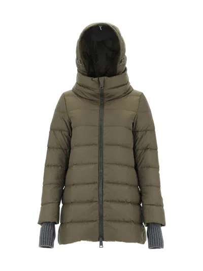 Herno Women's Heavyweight Down A-line Hi-low Coat In Green