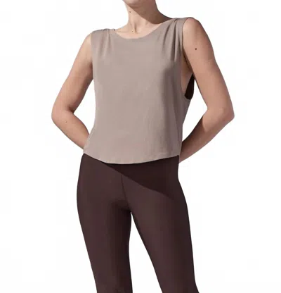 Heroine Sport Jersey Base Tank Top In Taupe In Brown