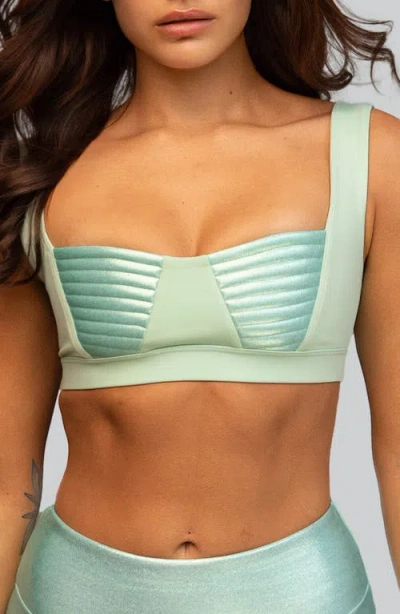 Heroine Sport Nova Metallic Inset Sports Bra In Green