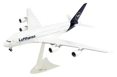 Herpa Airbus A380 Commercial Aircraft "lufthansa" (d-aimk) White With Dark Blue Tail 1/200 Plastic Model A