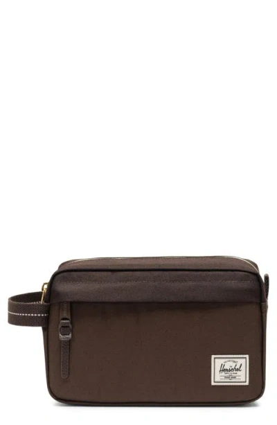Herschel Supply Co . Chapter Dopp Kit In Brown