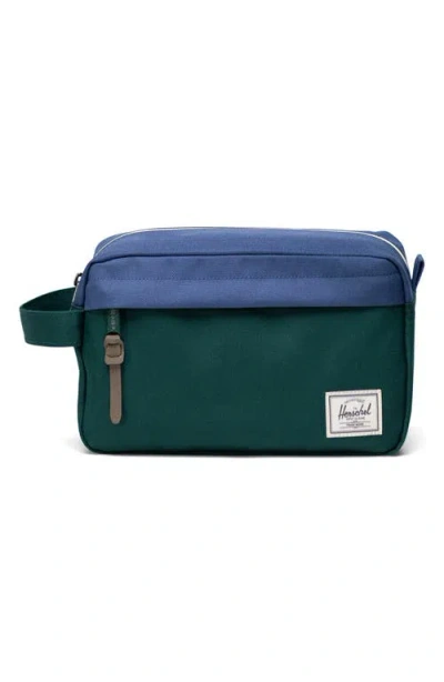 Herschel Supply Co . Chapter Dopp Kit In Green