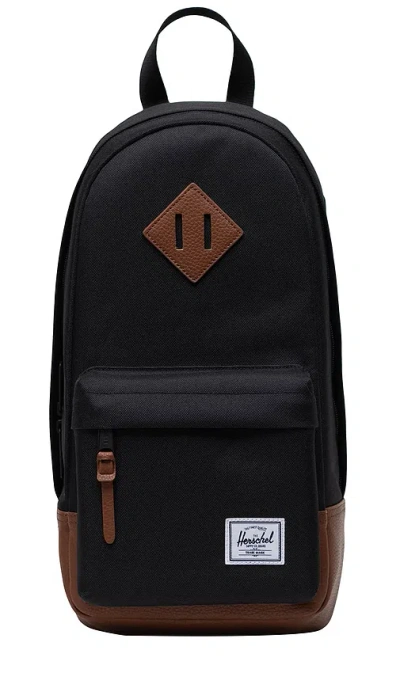 Herschel Supply Co Heritage Shoulder Bag In 黑色 & 褐色